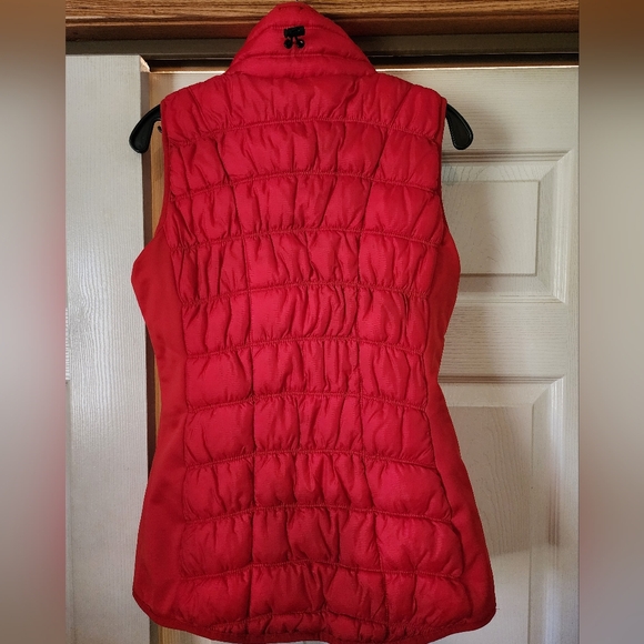 Michael Kors Slim Fit Quilted Vest - Picture 2 of 4